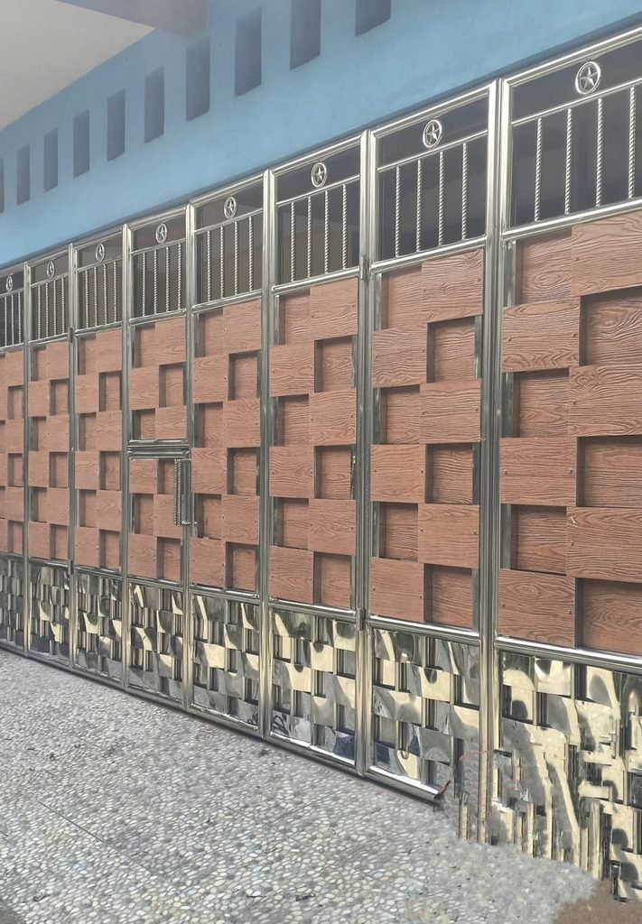 Pintu lipat stainless